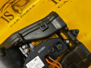 DMUCHAWA POWIETRZA NAWIEWU WENTYLATOR RANGE ROVER VELAR L560 EU