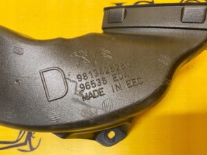 PRAWY GÓRNY TUNEL POWIETRZA PEUGEOT 508 II 19R