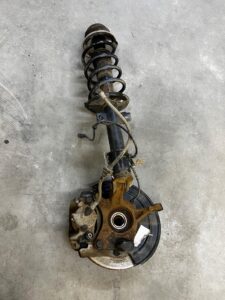 NOGA AMORTYZATOR ZWROTNICA PRZÓD PRAWY DACIA DUSTER II 2WD LIFT 1.0 TCE