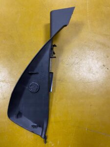 PRAWY BOCZEK ZAŚLEPKA DESKI KONSOLI FORD KUGA MK2