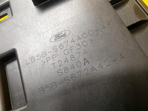 RAMKA WZMOCNIENIE STELAŻ KONSOLI TYŁ TYLNEJ FORD EXPLORER MK6