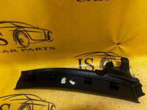 OSŁONA LISTWA PROGU PRAWY TYŁ BMW SERIA 1 F40