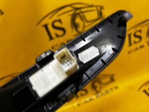 PRZEŁĄCZNIK SZYBY LEWY TYŁ PEUGEOT 3008 II