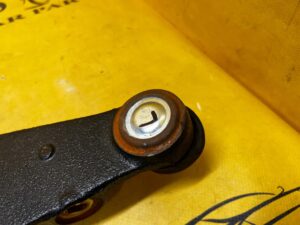 WAHACZ TYŁ TYLNY GÓRNY PRAWY SUBARU FORESTER VI SL 25- 2.0 HYBRYDA