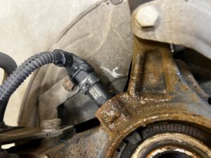 ZWROTNICA AMORTYZATOR PRZÓD PRAWY CITROEN DS7 CROSSBACK X74 2.0 BLUE HDI