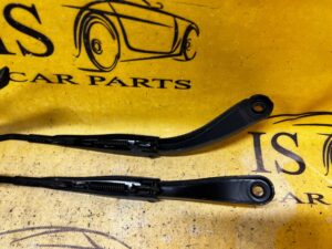 KOMPLET RAMIONA RAMIĘ WYCIERACZEK WYCIERACZKI PRZÓD DACIA DUSTER II