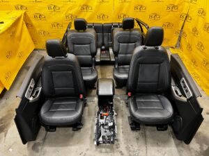 FOTELE KOMPLET WNĘTRZE BOCZKI FOTEL KANAP 6 OSÓB FORD EXPLORER MK6 VI 2021