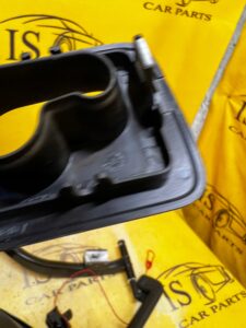 LAMPA LAMPKA OŚWIETLENIE WNĘTRZA KABINY TYŁ PORSCHE CAYENNE II 7P5