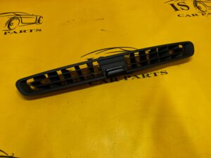 KRATKA NAWIEWU GÓRNA DESKI KONSOLI ŚRODKOWA AUDI SQ7 Q7 4M0