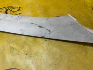 POSZYCIE OSŁONA OBUDOWA SŁUPKA PRZÓD A PRAWY MERCEDES GLS X166