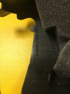 OSŁONA ZAŚLEPKA TRÓJKĄT LUSTERKA RENAULT MEGANE IV