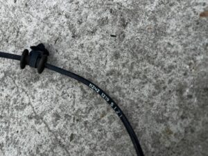 ZWROTNICA ZACISK TARCZA HAMULCOWA PRZÓD LEWY TESLA MODEL 3 PRZEDLIFT RWD