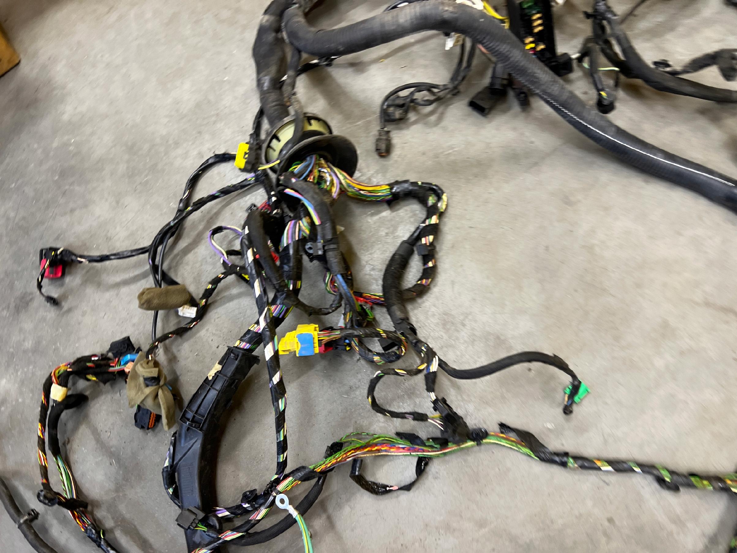 WIĄZKA INSTALACJA SILNIKA PEUGEOT 508 I 2.0 HDI