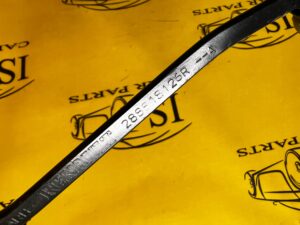 KOMPLET RAMIONA RAMIĘ WYCIERACZEK WYCIERACZKI PRZÓD DACIA DUSTER II