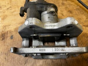 ZACISK HAMULCOWY ELEKTRYCZNY TYŁ PRAWY FORD EXPLORER VI MK6