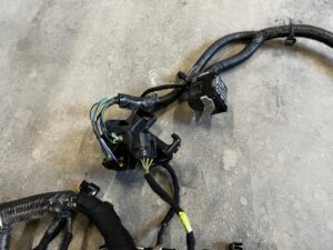 WIĄZKA INSTALACJA OKABLOWANIE SILNIKA FORD BRONCO 21- 2.7 V6 ECOBOOST