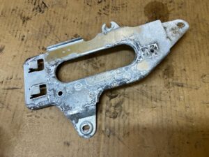 WSPORNIK MOCOWANIE UCHWYT STEROWNIKA MODUŁU SAM MERCEDES GLS X166