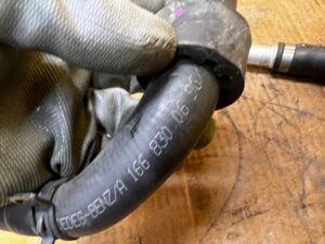 RURA RURKA PRZEWÓD WĄŻ WODY MERCEDES GLS X166 450 3.0 B V6