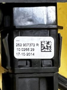 KPL PRZEŁĄCZNIK BLOKADY DRZWI ŚWIATEŁ AWARYJNYCH RENAULT CAPTUR I PRZEDLIFT