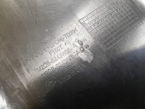 POSZYCIE OSŁONA OBUDOWA SŁUPKA ŚRODKOWEGO B PRAWY 4 DRZWI FORD BRONCO 21-