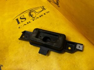 GUMA PODKŁADKA POD PUNKT PODNOŚNIKA TYŁ PRAWY PORSCHE MACAN 95B