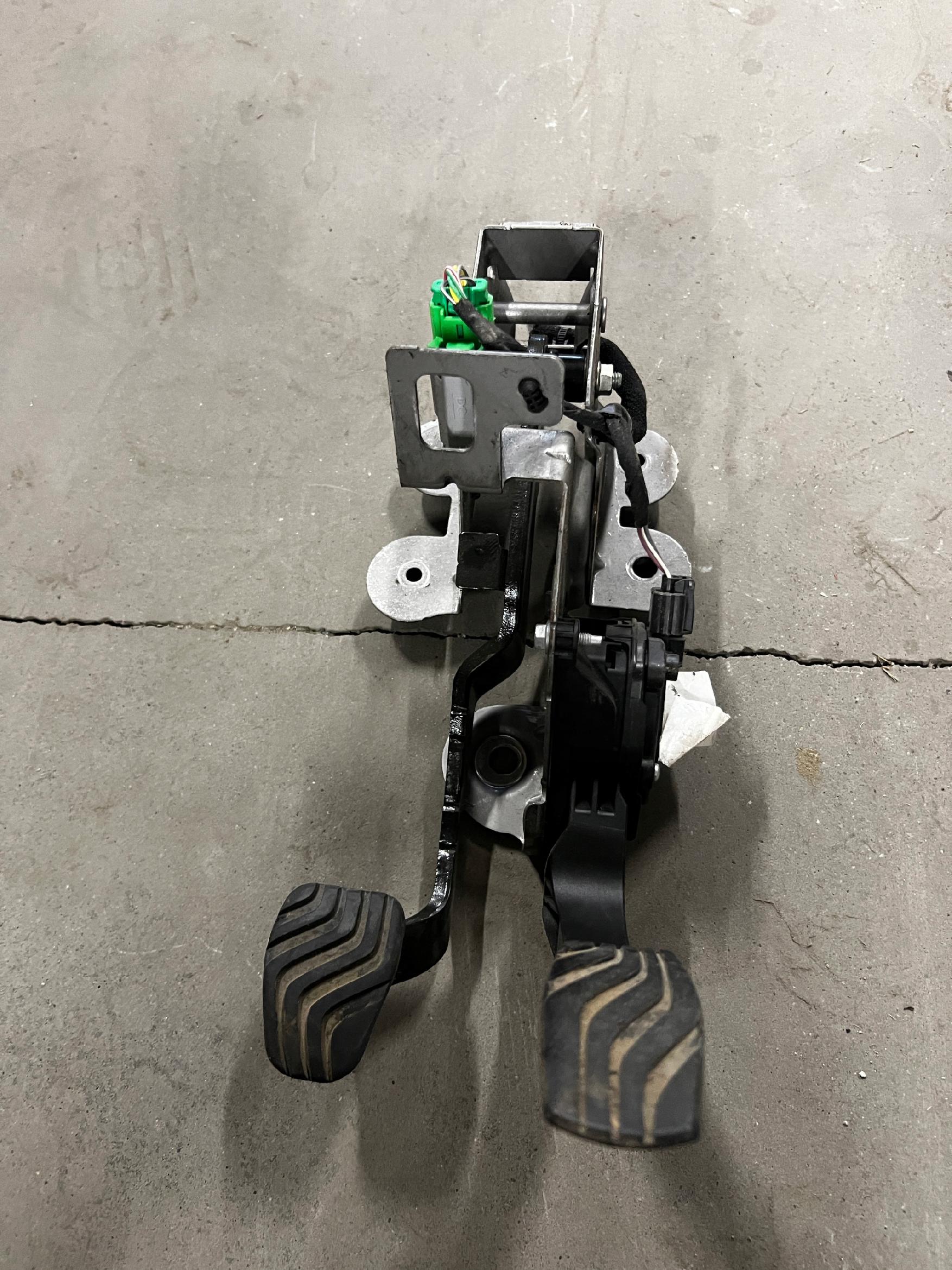 PEDAŁY GAZ HAMULEC MANUAL RENAULT SCENIC IV