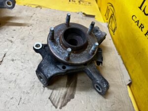 ZWROTNICA PIASTA PRZÓD PRAWY CHEVROLET CORVETTE C5 97-04