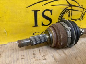 FORD FIESTA MK8 1.0 ECOBOOST PÓŁOŚ LEWA KRÓTKA