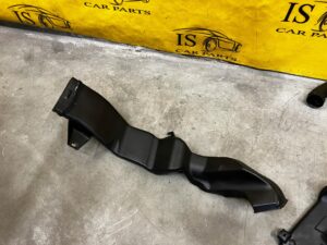 DOLOT KANAŁ TUNEL POWIETRZA LAND ROVER DISCOVERY V L550