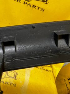 OSŁONA ZAŚLEPKA PLASTIK PODŁOKIETNIKA BMW 5 G30