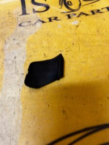 OSŁONA PLASTIK ZAŚLEPKA BMW F40