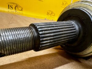 PÓŁOŚ PRZÓD PRZEDNIA PRAWY PRAWA NISSAN X-TRAIL T32 Y