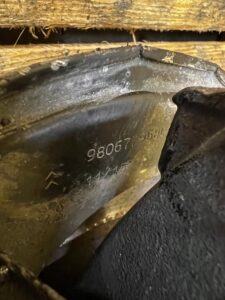 PIASTA ZWROTNICA TARCZA PRZÓD LEWY CITROEN C4 PICASSO II PEUGEOT 308 II