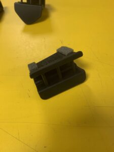 PRAWA KRATKA NAWIEWU DESKI GÓRNA JEEP WRANGLER JL