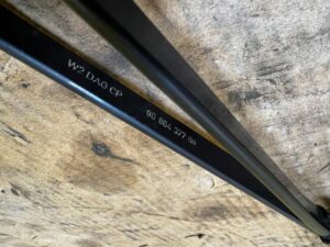 KOMPLET RAMIONA WYCIERACZKI PRZÓD PEUGEOT 508 I EU