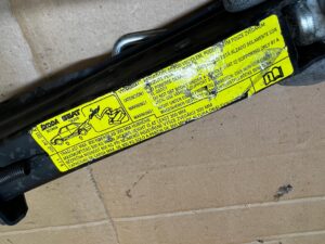 LEWAREK PODNOŚNIK SAMOCHODOWY SKODA OCTAVIA I SEAT TOLEDO II