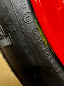 ZESTAW NAPRAWCZY KOŁO ZAPASOWE DOJAZDOWE JAGUAR XJ X351 135/80 R18