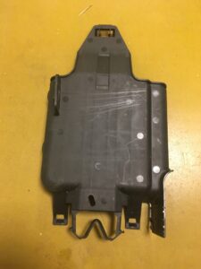 OSŁONA ZAŚLEPKA PLASTIK PEUGEOT 5008 P87 N.M. 17R