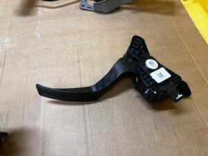 PEDAŁ POTENCJOMETR GAZU AUTOMAT FORD RANGER MK5 V