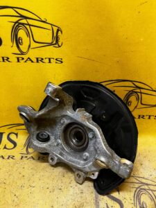 NOWA ZWROTNICA PIASTA ZAWIESZENIE TYŁ PRAWY MERCEDES W205 C300 4MATIC