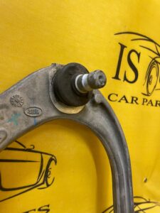 WAHACZ LEWY GÓRNY PRZÓD LR L462 DISCOVERY V