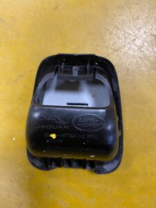 OSŁONA ZAŚLEPKA ZAPIĘCIA ISOFIX JAGUAR XF X260