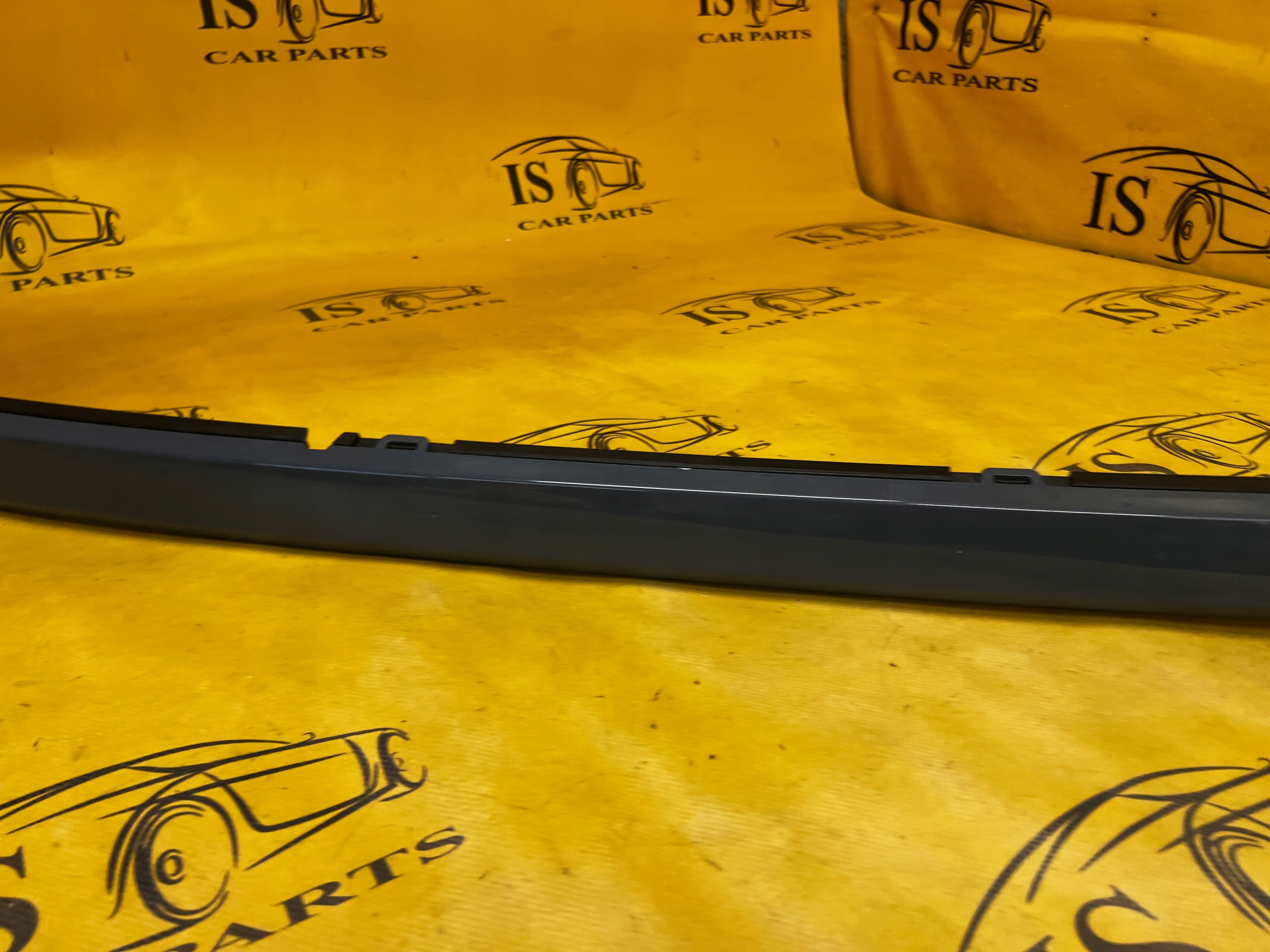 LISTWA PASA ZDERZAKA PRZÓD FORD BRONCO 21- AZURE GREY PEARL