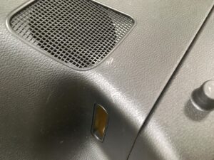 PRAWY BOCZEK TAPICERKA BAGAŻNIKA INFINITI Q30