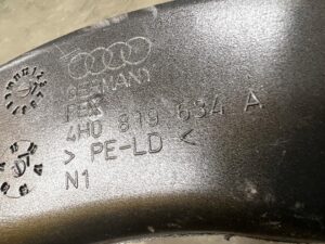 KANAŁ NAWIEW TUNEL POWIETRZA PRAWY AUDI A8 D4