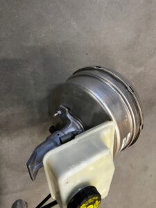 SERWO POMPA HAMULCOWA MERCEDES GL X166