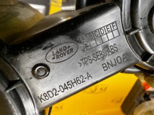 SCHOWEK CUPHOLDER UCHWYT NA KUBKI RANGE ROVER EVOQUE II L551