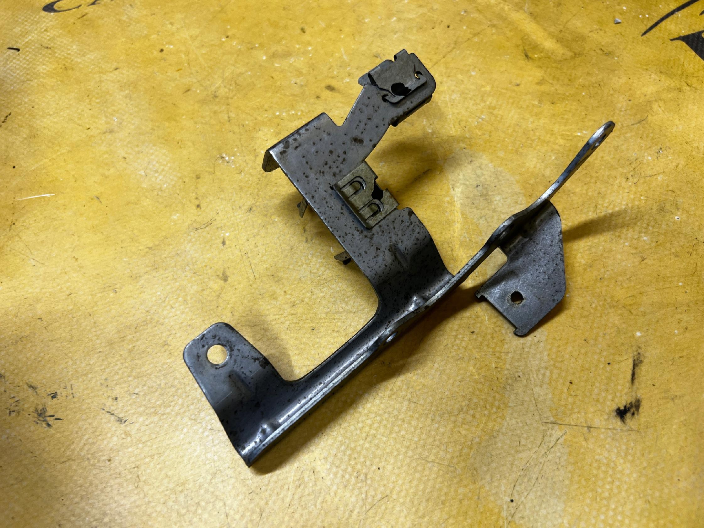 MOCOWANIE UCHWYT SONDY LAMBDA MERCEDES GL X166 4.7 V8