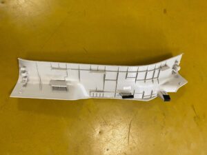 OSŁONA PROGU DRZWI LISTWA LEWY TYŁ INFINITI Q50