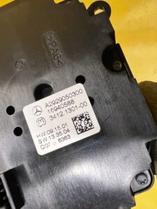 PANEL PRZEŁĄCZNIK STEROWANIA ZAWIESZENIA MERCEDES GLS X166